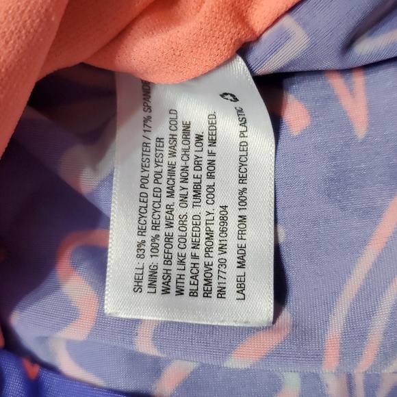 NWOT Cat & Jack Toddler Girl Doodle Design Swim Rashguard 5T - Picture 4 of 4